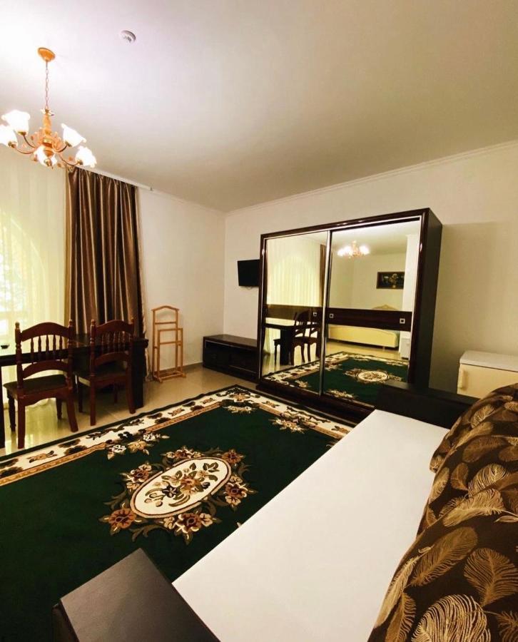 Hotel Perlyna Podillyа Sataniv Esterno foto