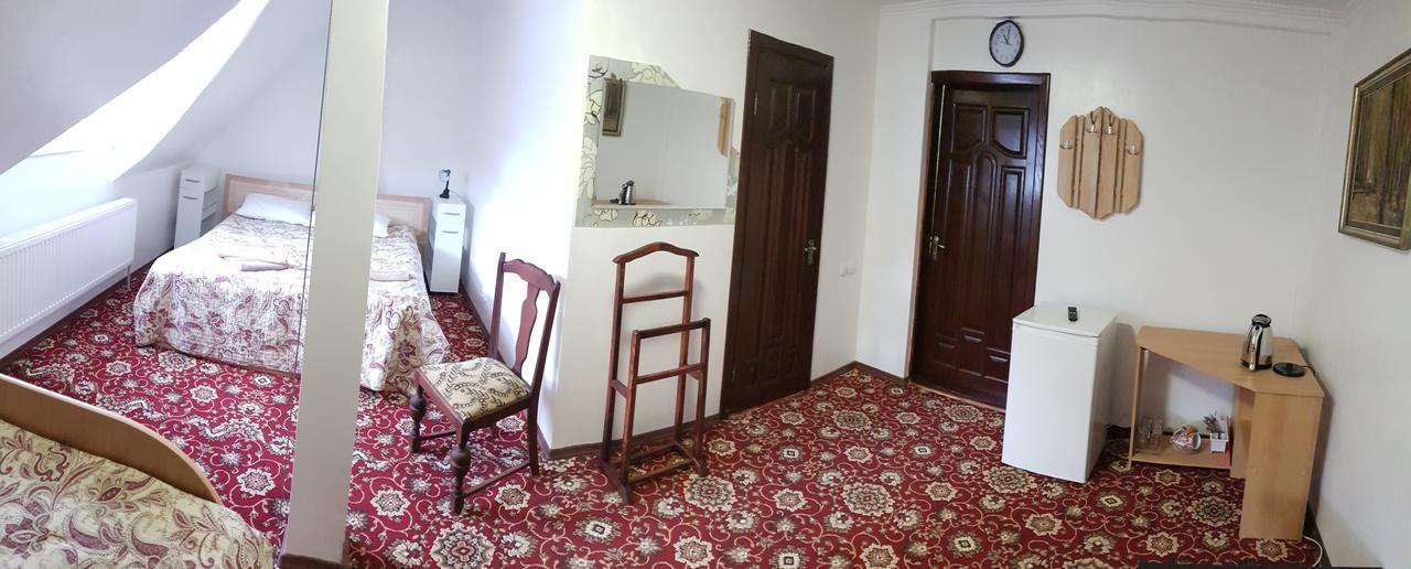 Hotel Perlyna Podillyа Sataniv Esterno foto