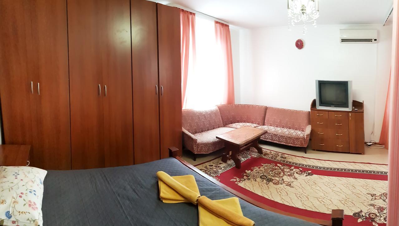 Hotel Perlyna Podillyа Sataniv Esterno foto